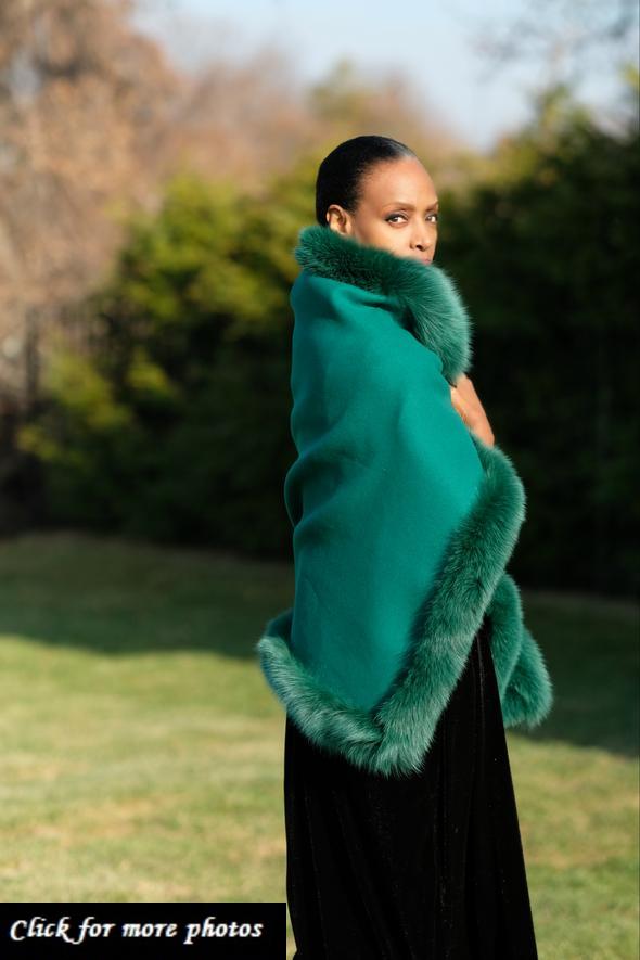 Cashmere poncho with store fur trim